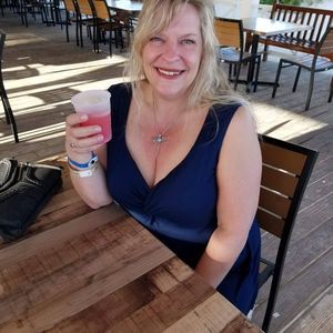 Meet your Posher, Debra